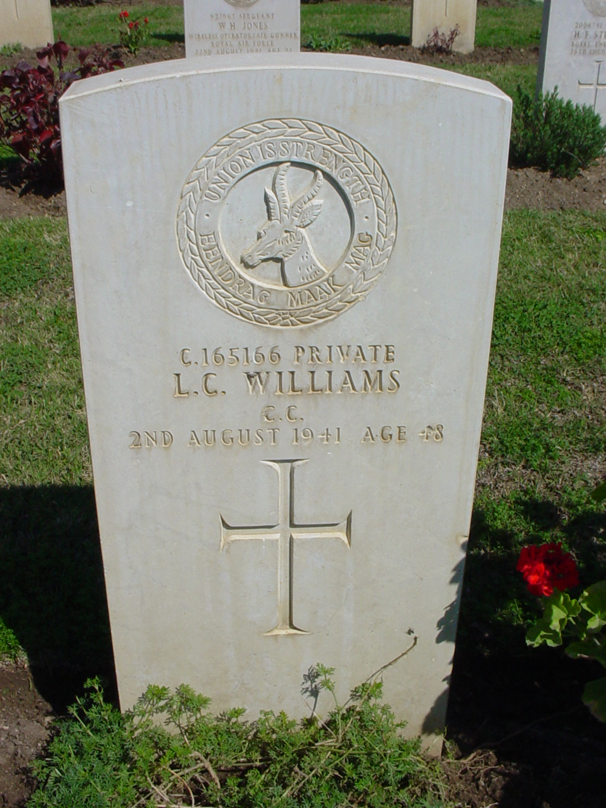 Photo from /search/photos/Egypt/SUEZ WAR MEMORIAL CEMETERY/SUEZ WAR MEMORIAL CEMETERY_williams_lc.JPG